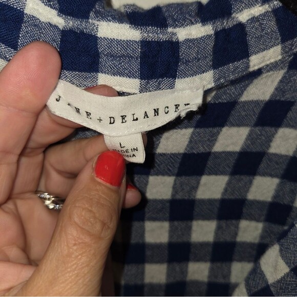 Jane & Delancey Gingham Blue and White Plaid Collared Blouse - Picture 6 of 9